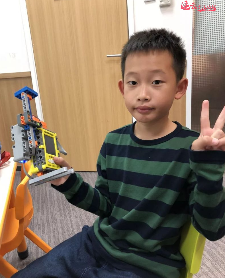 山东机器人编程：全世界都为孩子学习少儿编程而疯狂，“少儿编程”以风靡全球。(图9)