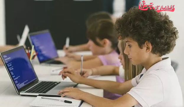 济南机器人编程：孩子学习少儿编程，就是把孩子培养成为程序员吗？~山东机器人编程~机器人编程(图3)