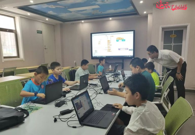 济南机器人编程：编程教育，为孩子未来增加筹码！山东机器人编程~机器人编程(图3)