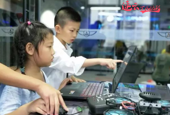 山东机器人编程：孩子学编程不是学代码而是学思维！~济南机器人编程~机器人编程(图3)